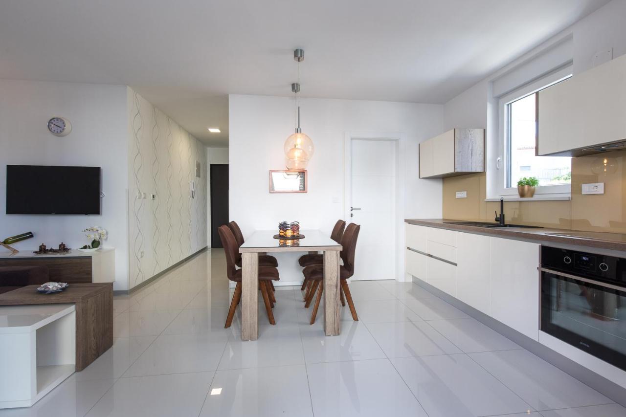 Apartamento Orfeo Krk Town Exterior foto